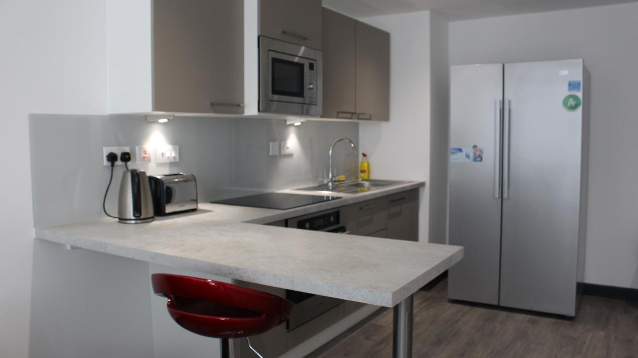 Peace Apartments - Luton Zewnętrze zdjęcie